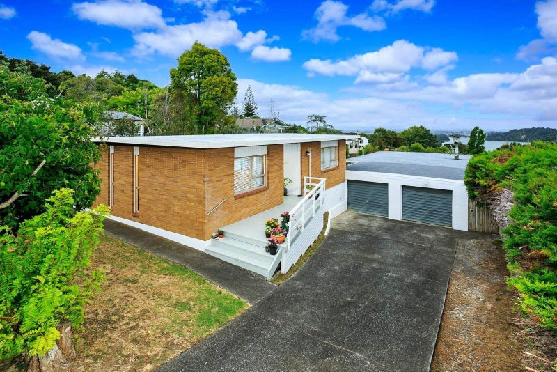 Image 1 of 20