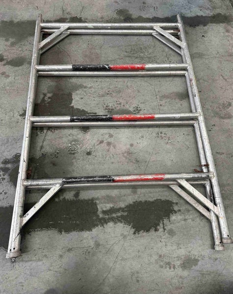 Mobile Scaffold Carousel 2