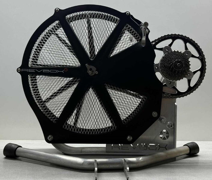 Revbox Cycle Trainer Carousel 1