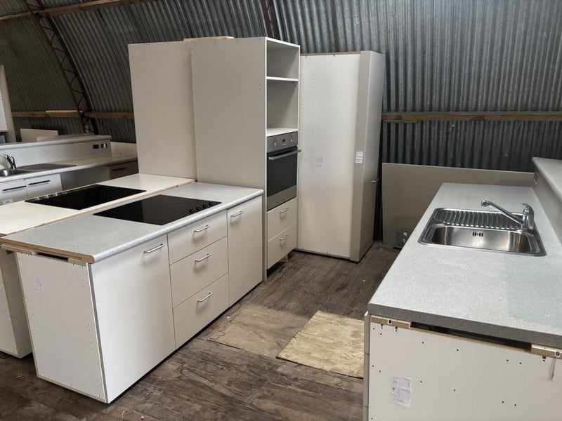 Recycled Galley Kitchen #4431 Carousel 1