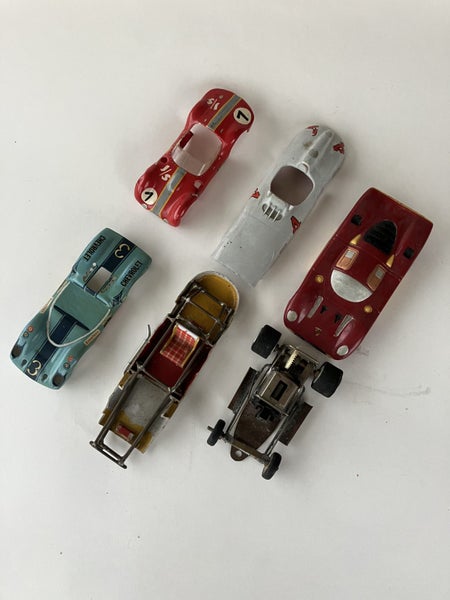 Vintage Slot Car - and Bodies Carousel 1