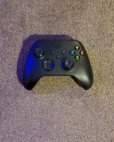 Xbox series x with 2 controllers Carousel 2