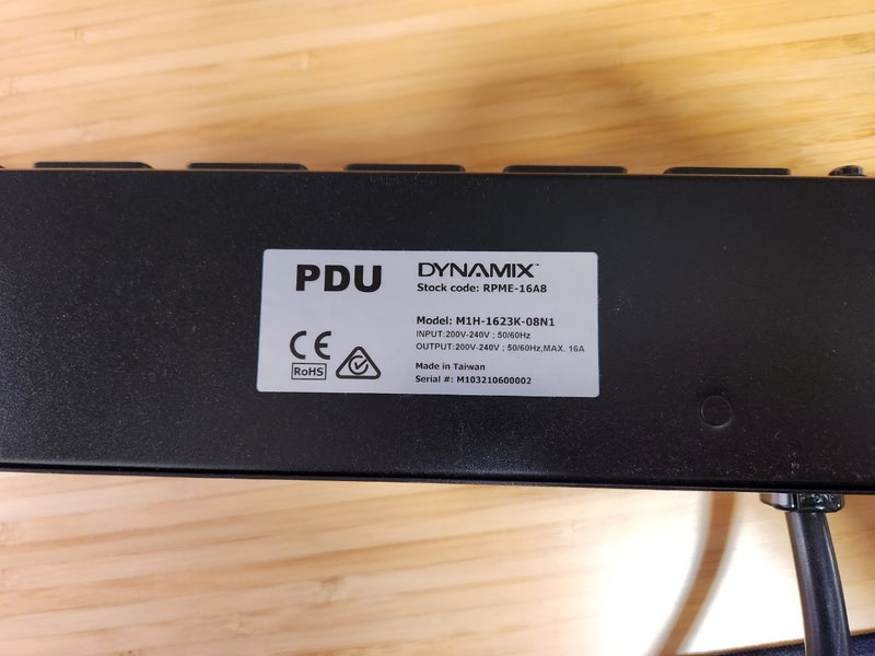Dynamix RPME-16A8 8 Port Metered PDU with 10A IEC Plug Carousel 3
