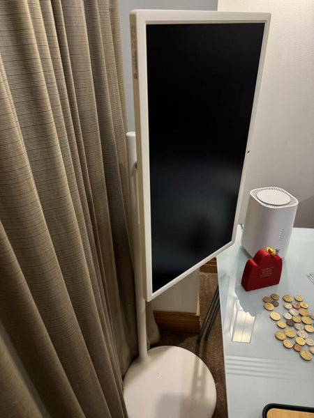 Portable mini smart HD TV, which can be used for KTV. Carousel 2
