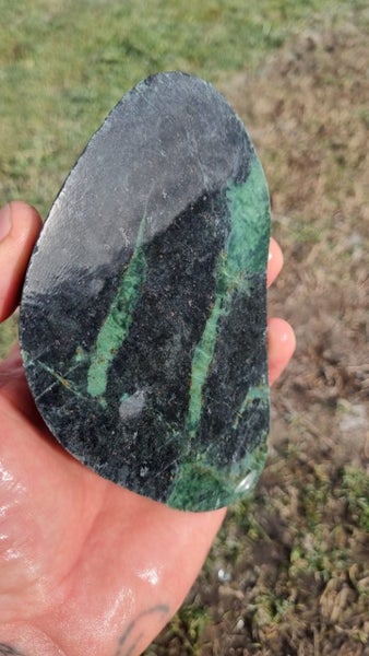 Greenstone slab Carousel 1
