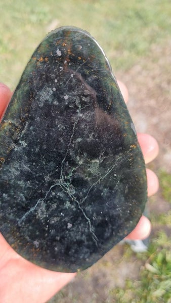 Greenstone slab Carousel 1