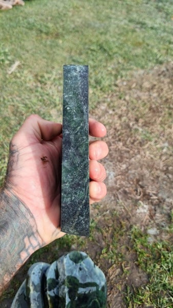 Greenstone slab Carousel 5