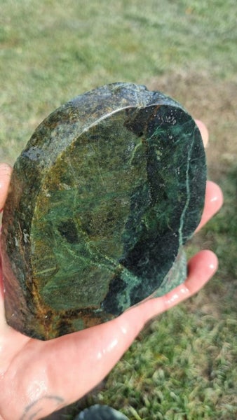 Greenstone slab Carousel 3