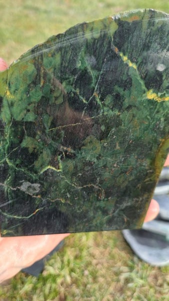 Greenstone slab Carousel 3