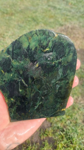 Greenstone slab Carousel 2