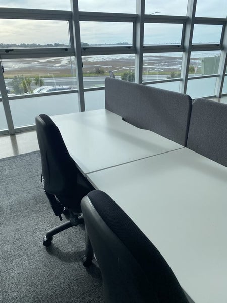 White Desk Carousel 2