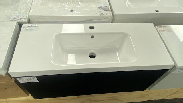 900 HARROW SLIM WALL HUNG VANITY IN MATTE BLACK - NO HANDLES Carousel 2