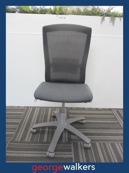 PR5651 - Formway Life Chair Orig RRP over $1400 Carousel 2