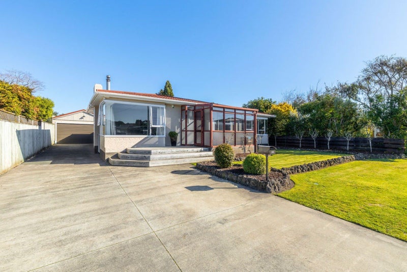 Image 1 of 20