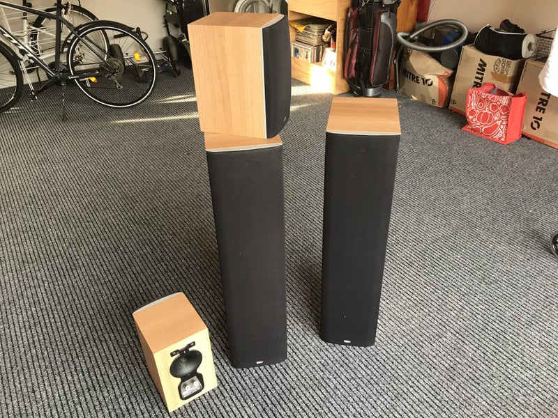 BW speakers Carousel 12