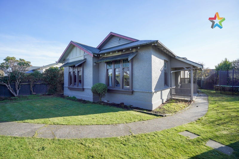 Image 1 of 32