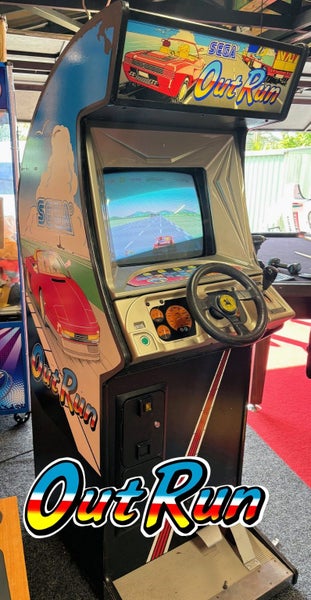 Sega Outrun 1986 Carousel 1