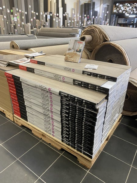 Vinyl Planks , "Commercial Grade" $39.00 m2 Carousel 2