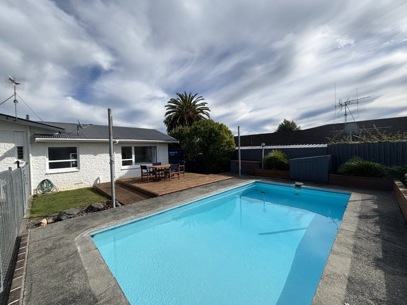 Image 1 of 25