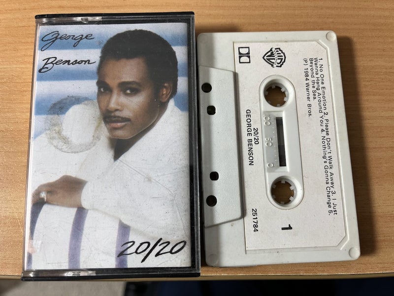 RARE OOP George Benson 20/20 Cassette Tape Carousel 1