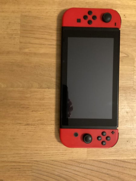Nintendo Switch w/ Dock, Pro Controller & Protective Case – Excellent Condition63614942894339112