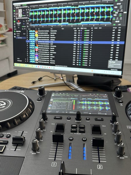 DJ Bundle – Numark Mixstream Pro Go + HD25 + UDG Case Carousel 1