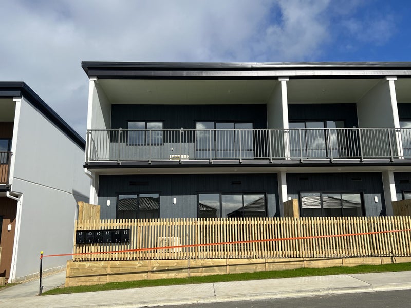 Image 1 of 10