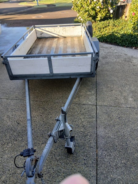 Trailer Carousel 2