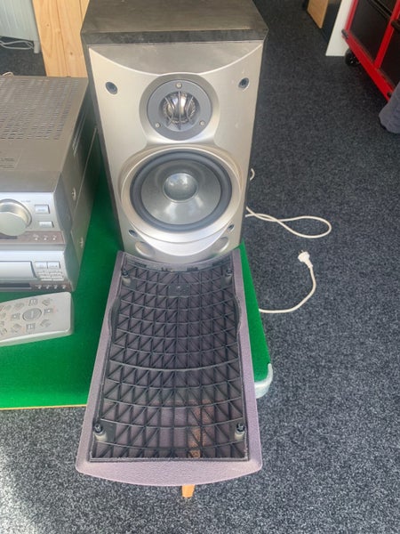 JVC Compact Component System Carousel 2
