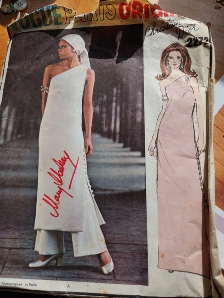Vintage dress vogue dress collectables christian dior edition uncut! Carousel 1
