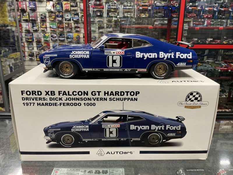 1/18 AUTO ART - FORD FALCON XB GT HARDTOP BATHURST 1977 JOHNSON/SCHUPPAN Carousel 1
