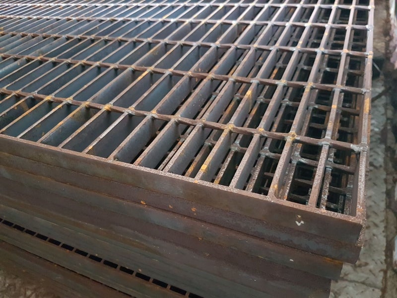 New Black Steel Grating 32 x 5 A30 - Plain - END OF LINE STOCK SALE Carousel 1
