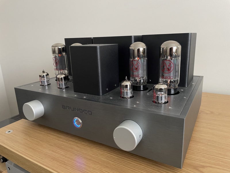 BRUNOCO Terra 6L6PP Stereo Tube integrated amp *List $6900 Carousel 2