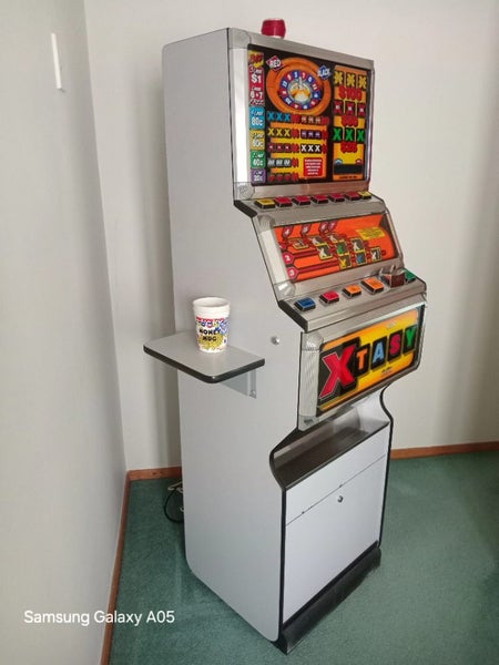 90,s Poker machine Xtasy Carousel 15