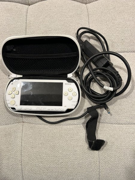 PSP white - 1002 Carousel 1