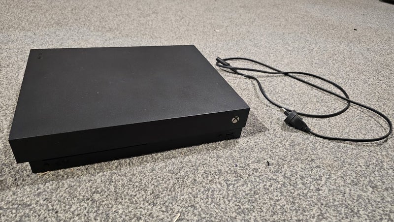 Xbox One X and 3 Controllers Carousel 2