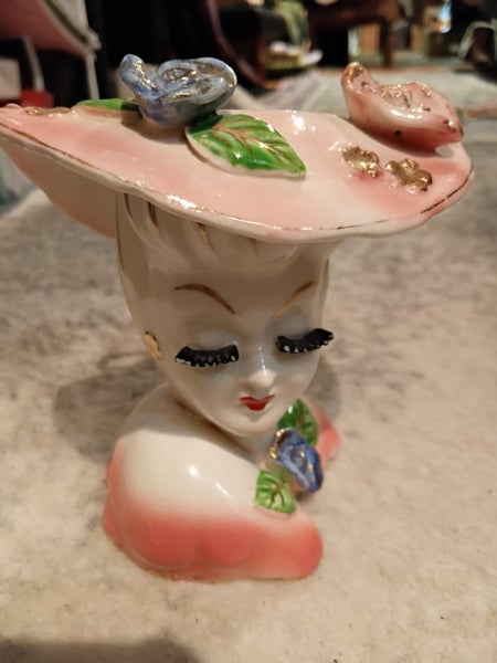 Vintage head vase Carousel 1