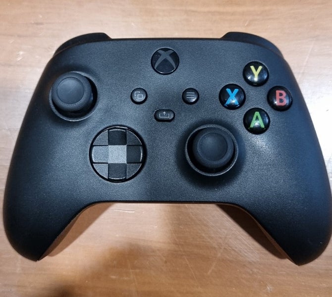 Xbox Series X / S Controller Carousel 1