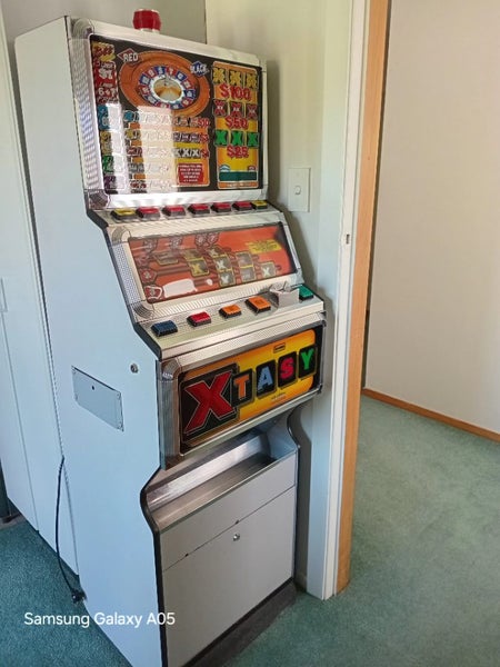 90,s Poker machine Xtasy Carousel 2