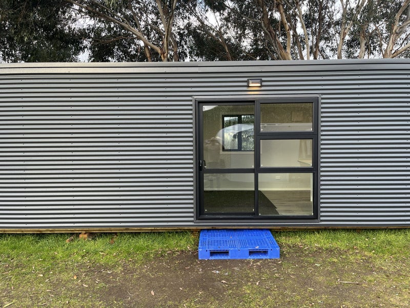 Tiny Home 10m x 3m Carousel 1