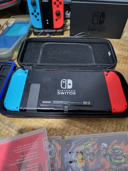 Nintendo switch MEGA BUNDLE - 2 games, 6 controllers and many accessories Carousel 2