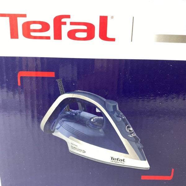 Tefal Ultraglide Plus Steam Iron Carousel 3