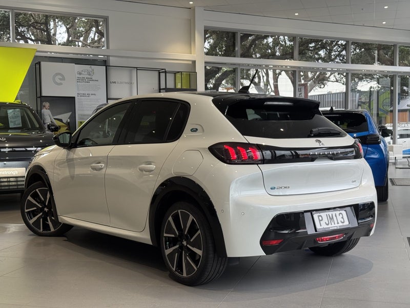 2022 Peugeot 208 Gt Electric 50Kwh63612880441603112
