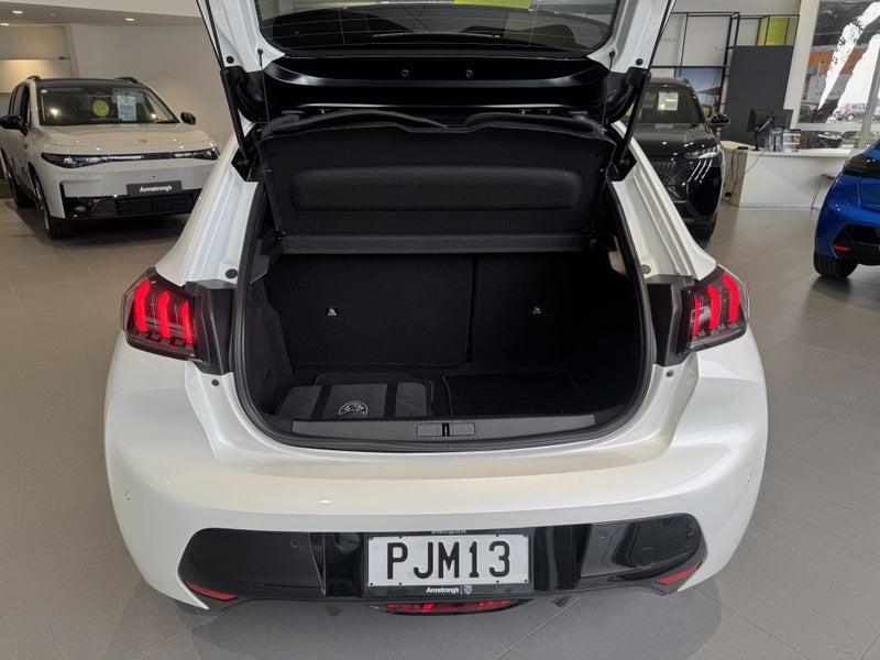 2022 Peugeot 208 Gt Electric 50Kwh63612880441603114