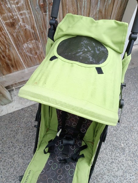 Stroller/ pram/ pushchair - green with basket and hood Carousel 2