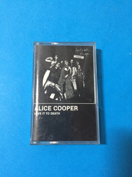 Alice Cooper: Love It To Death (Cassette) Carousel 1