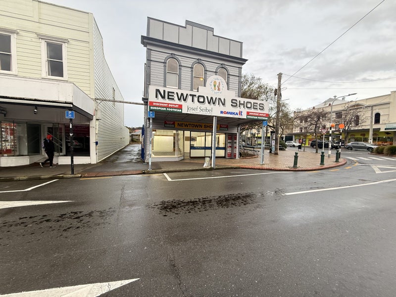 Image 1 of 10