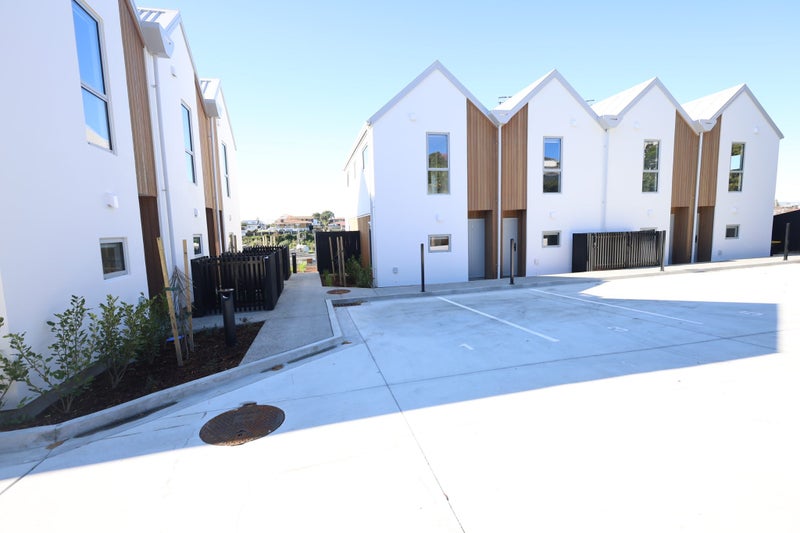 Image 1 of 14