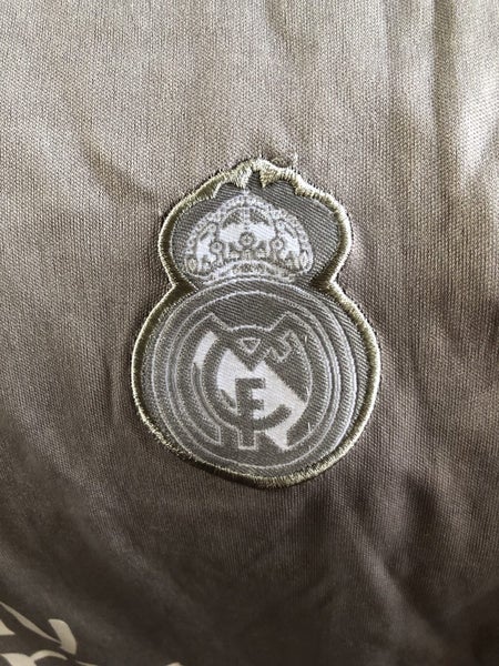 REAL MADRID. RONALDO JERSEY Carousel 2