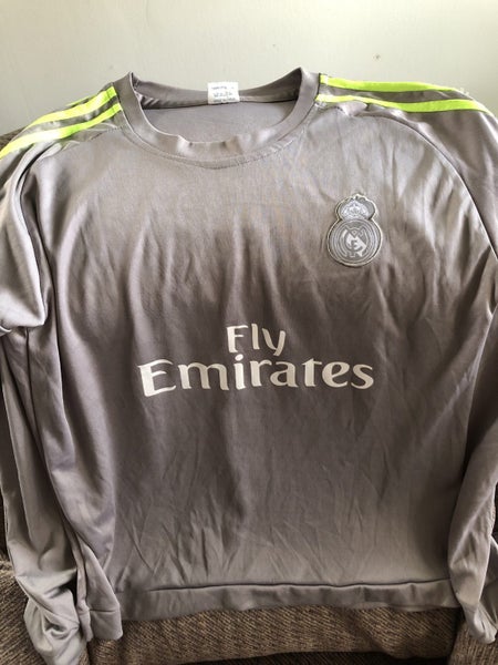 REAL MADRID. RONALDO JERSEY Carousel 1